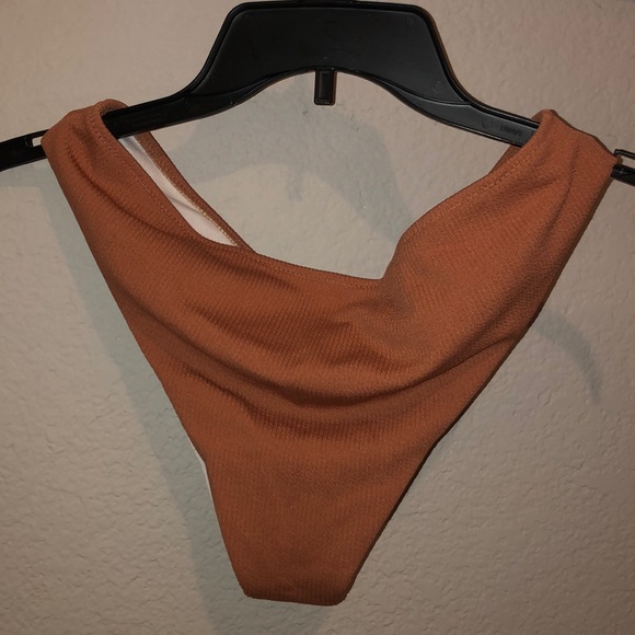 NWOT Ribbed Bikini Set - Picture 6 of 7